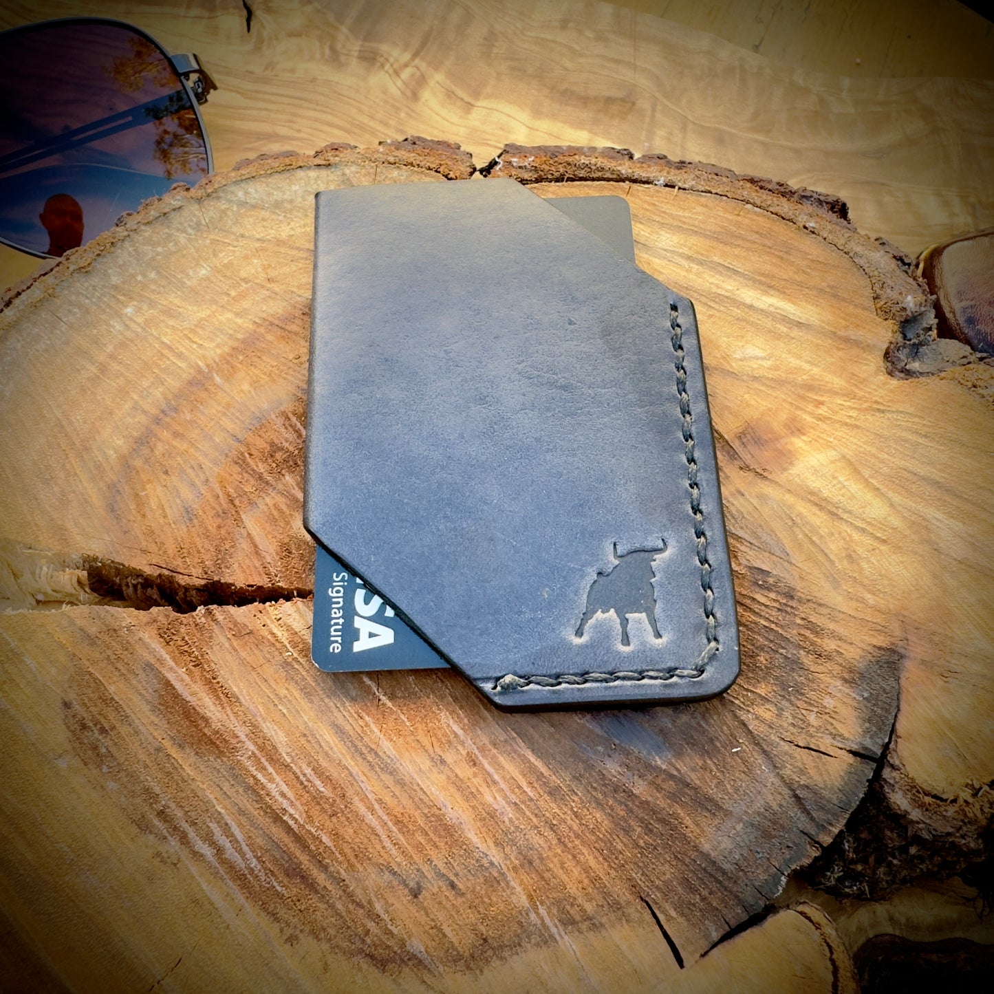 TauroLuna Leather Card Holder – Minimalist Design with Timeless Style