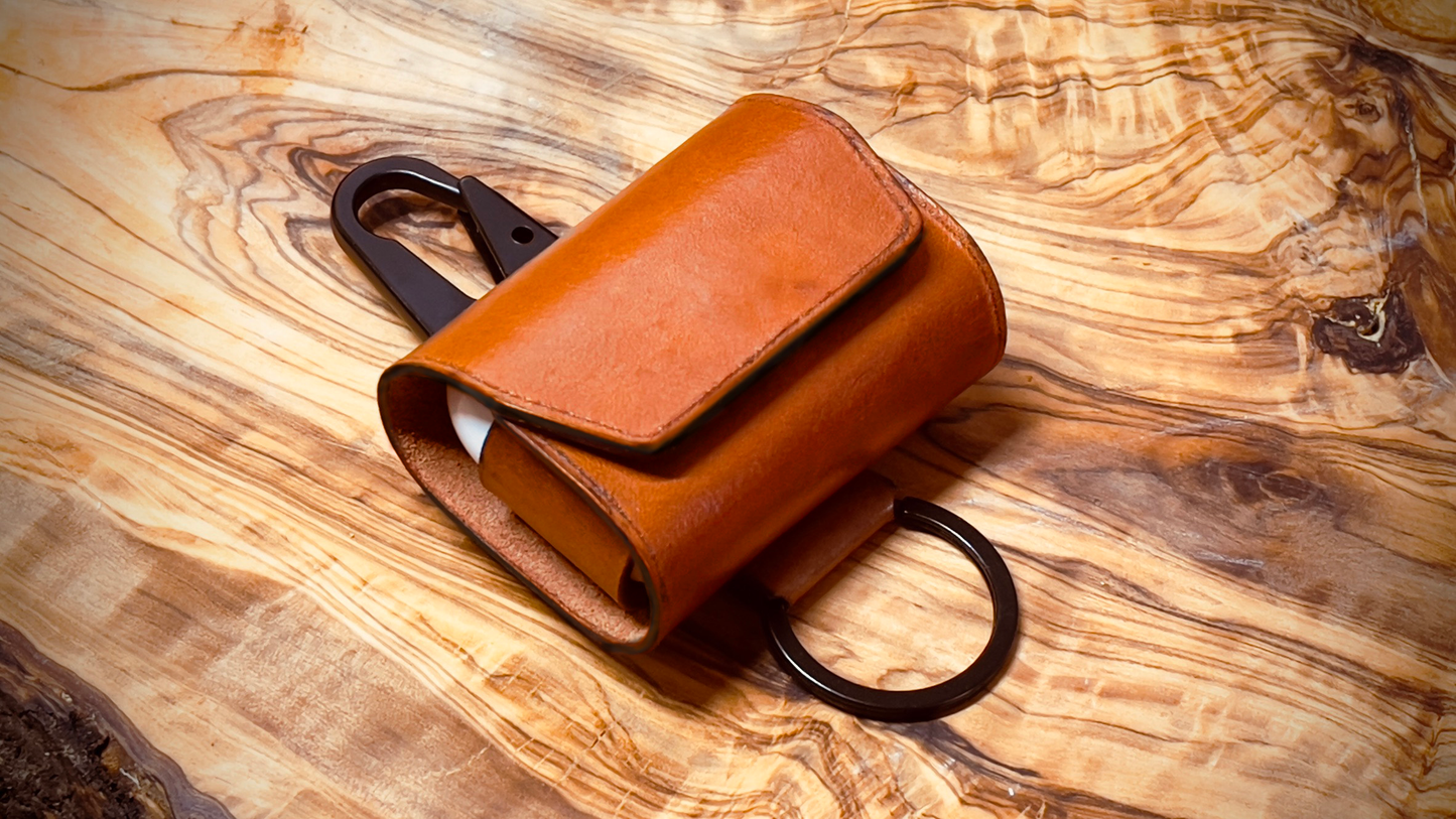 TauroLuna Leather AirPods Case – Protection with Unmatched Style