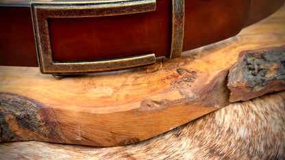 TauroLuna Retinto Leather Belt – Timeless Style in the Luna Collection