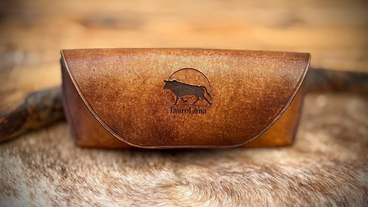 Alazán Sunglasses Case: Bold Elegance Inspired by Nature